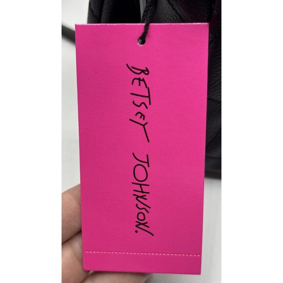 NWT Betsey Johnson Black XO Jayne Quilted Crossbody Clutch Gold & Silver Skulls - Picture 14 of 16